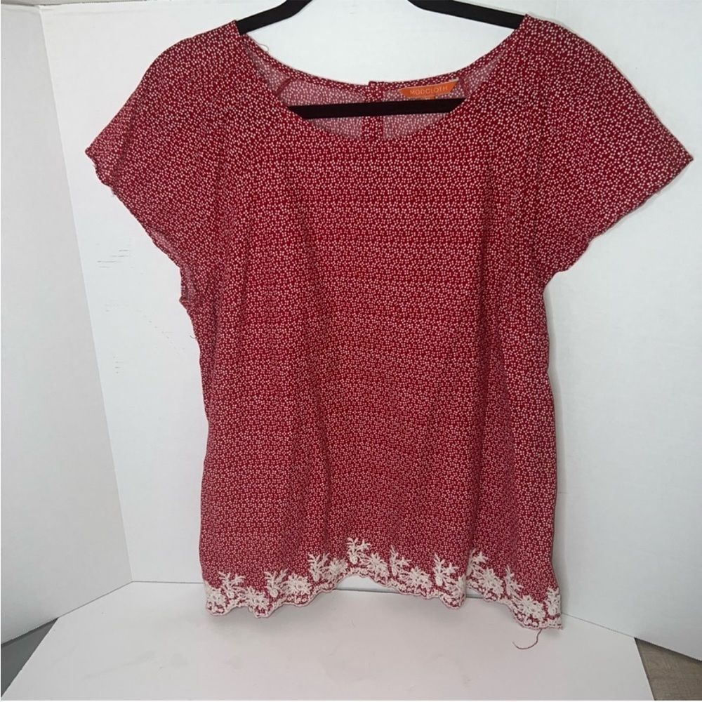 ModCloth‎ red & white floral blouse L